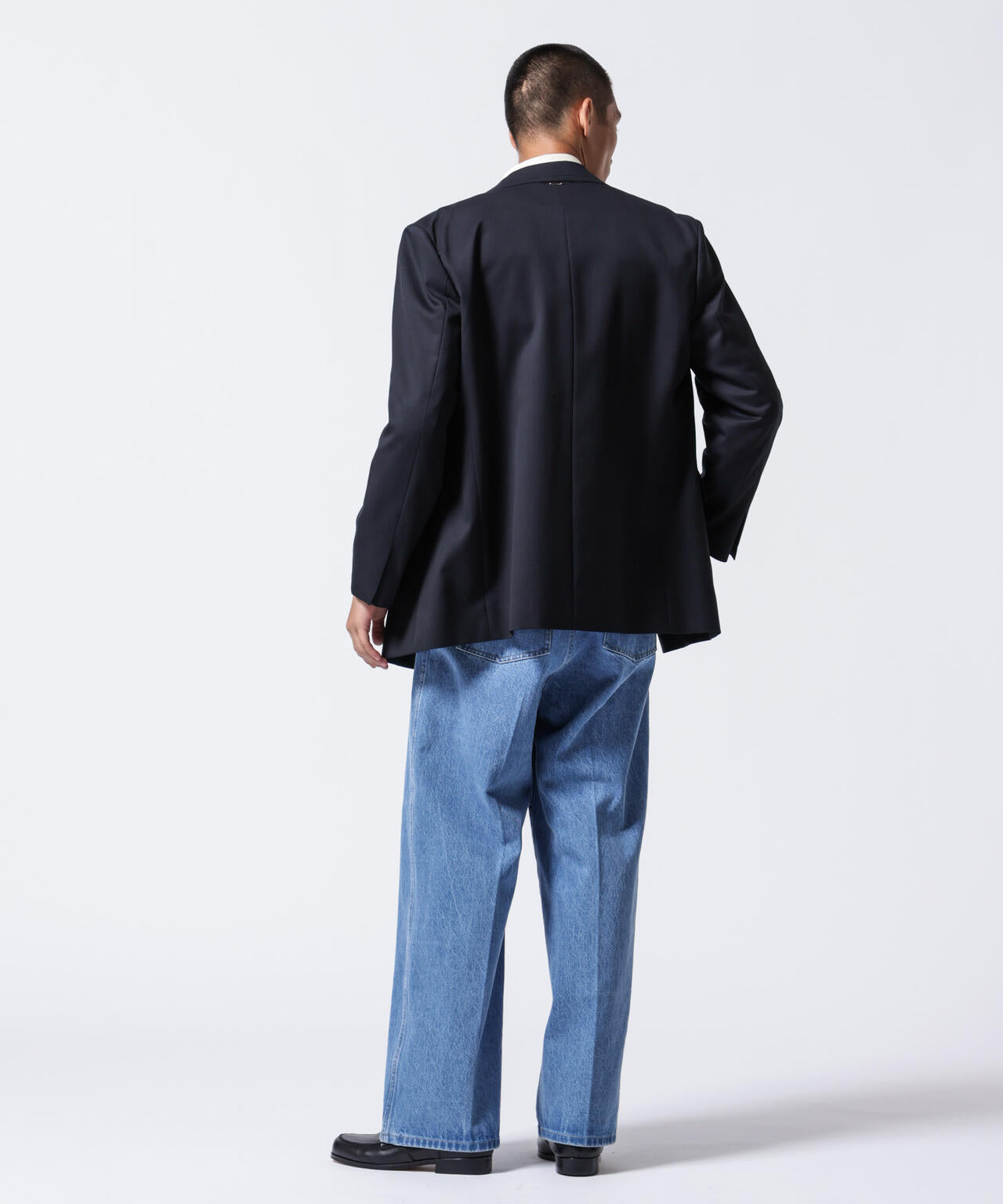 6cbc0c01-06f4-59b9-8827-290119ba1947_Image