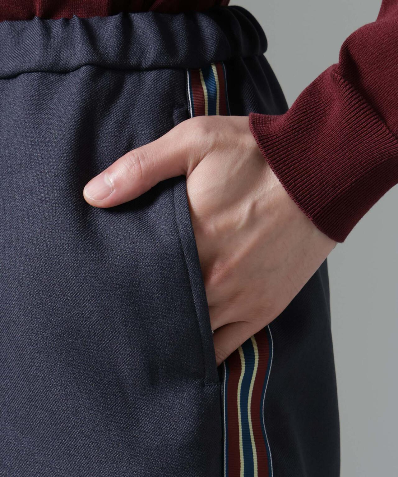 テックツイルサイドストライプイージーパンツ