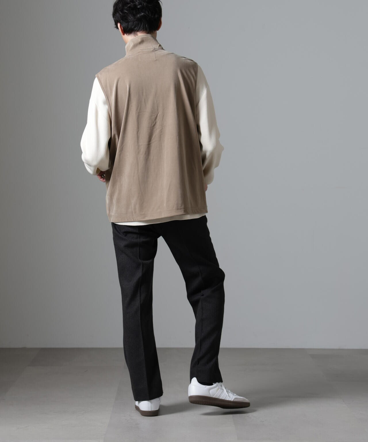 4044d4d5-c4b0-538b-a63a-e99db742005e_Image