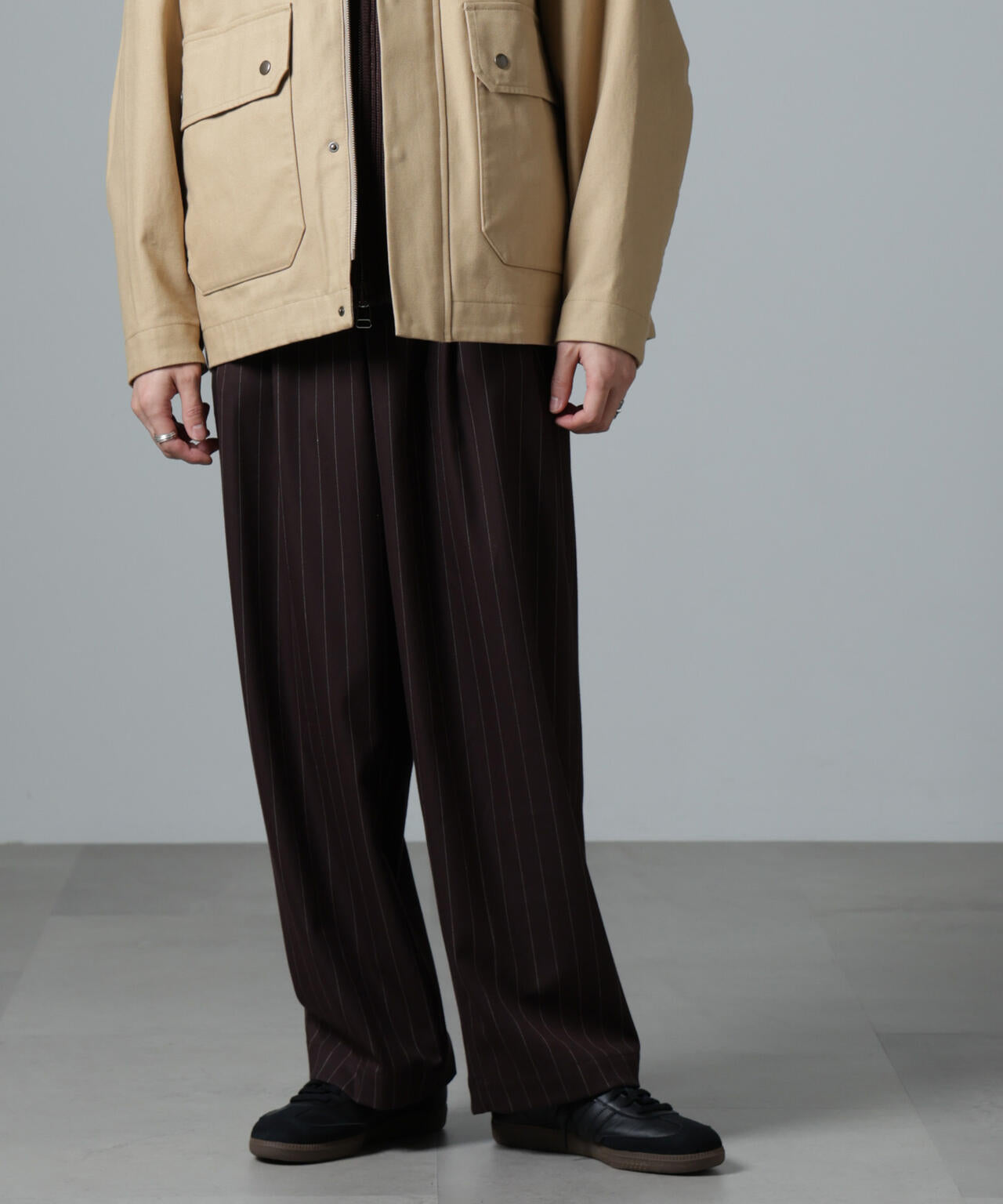 「大人のワイドパンツ」ピンストライプフランネル2タックワイドトラウザーズ(セットアップ可)