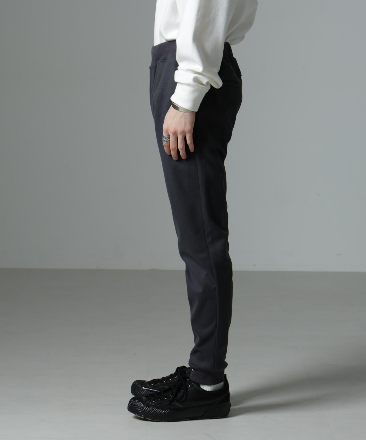 f0951680-78f8-5c10-a781-7caa0cd87278_Image