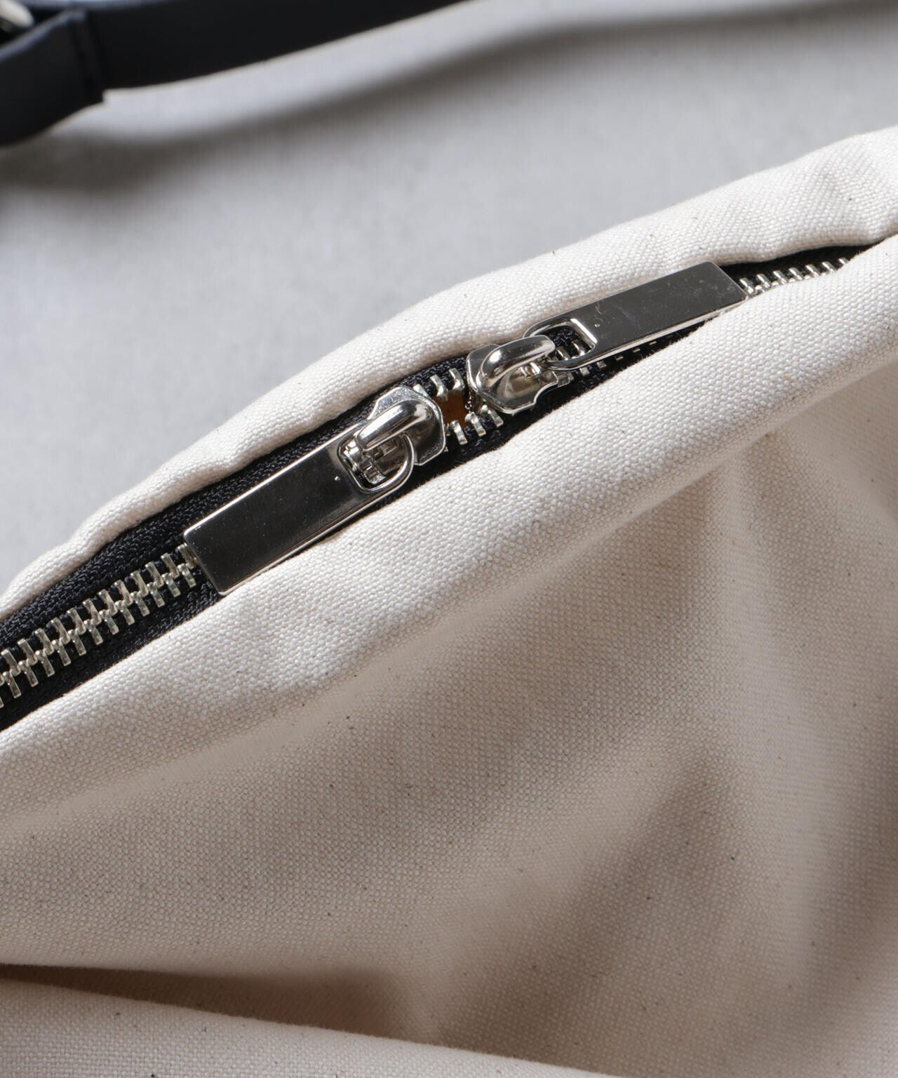 b4e40c58-210b-5dd5-80a2-e586cd0d2eac_Image