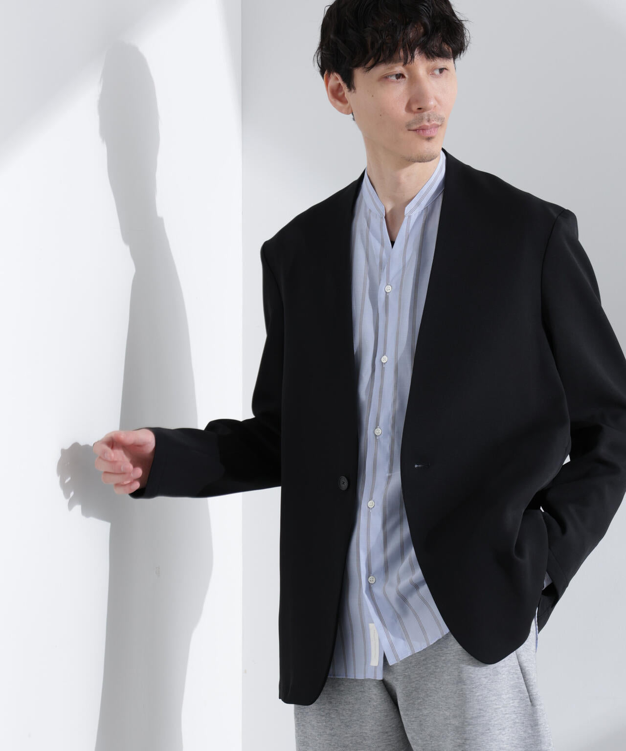 Epoche ノーカラージャケット