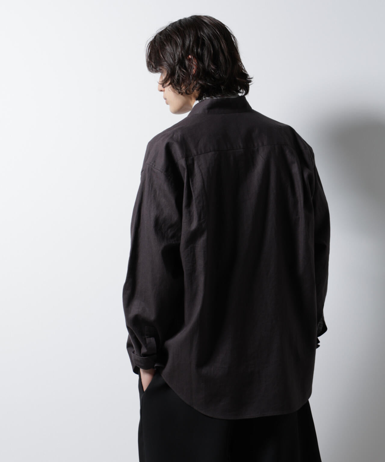 「BELGIUM LINEN FABRICS」リネンコットンスタンドカラーシャツ