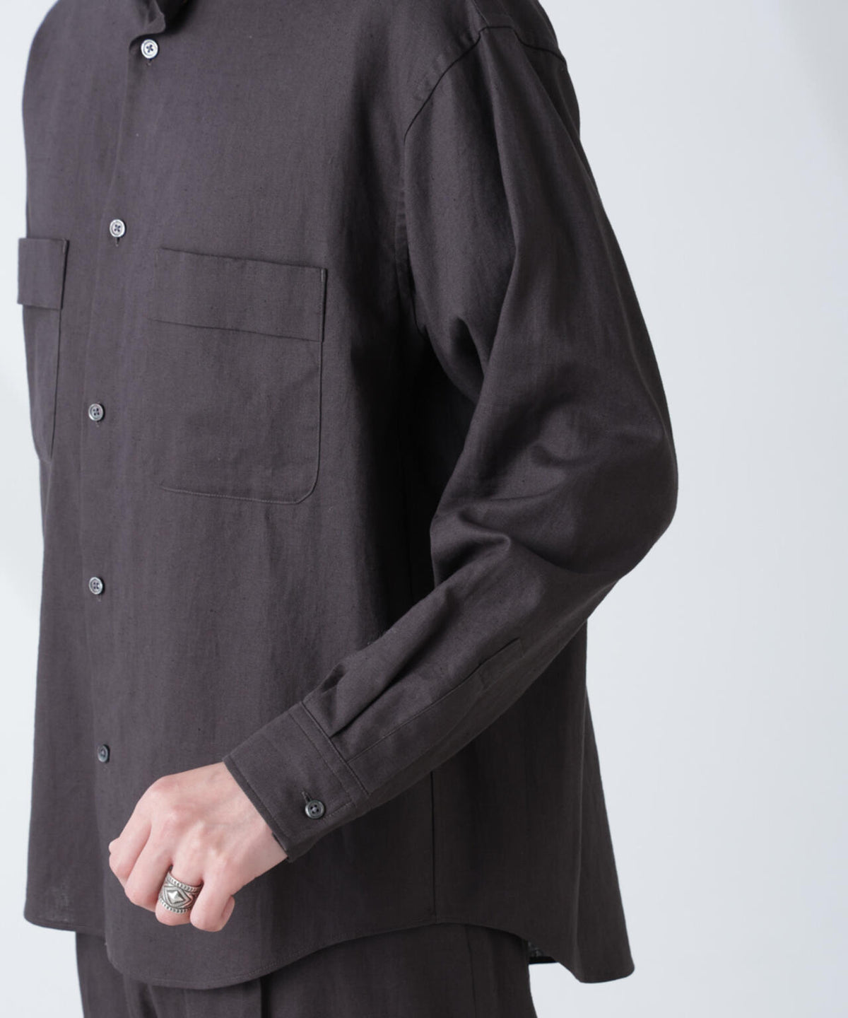 「BELGIUM LINEN FABRICS」リネンコットンスタンドカラーシャツ