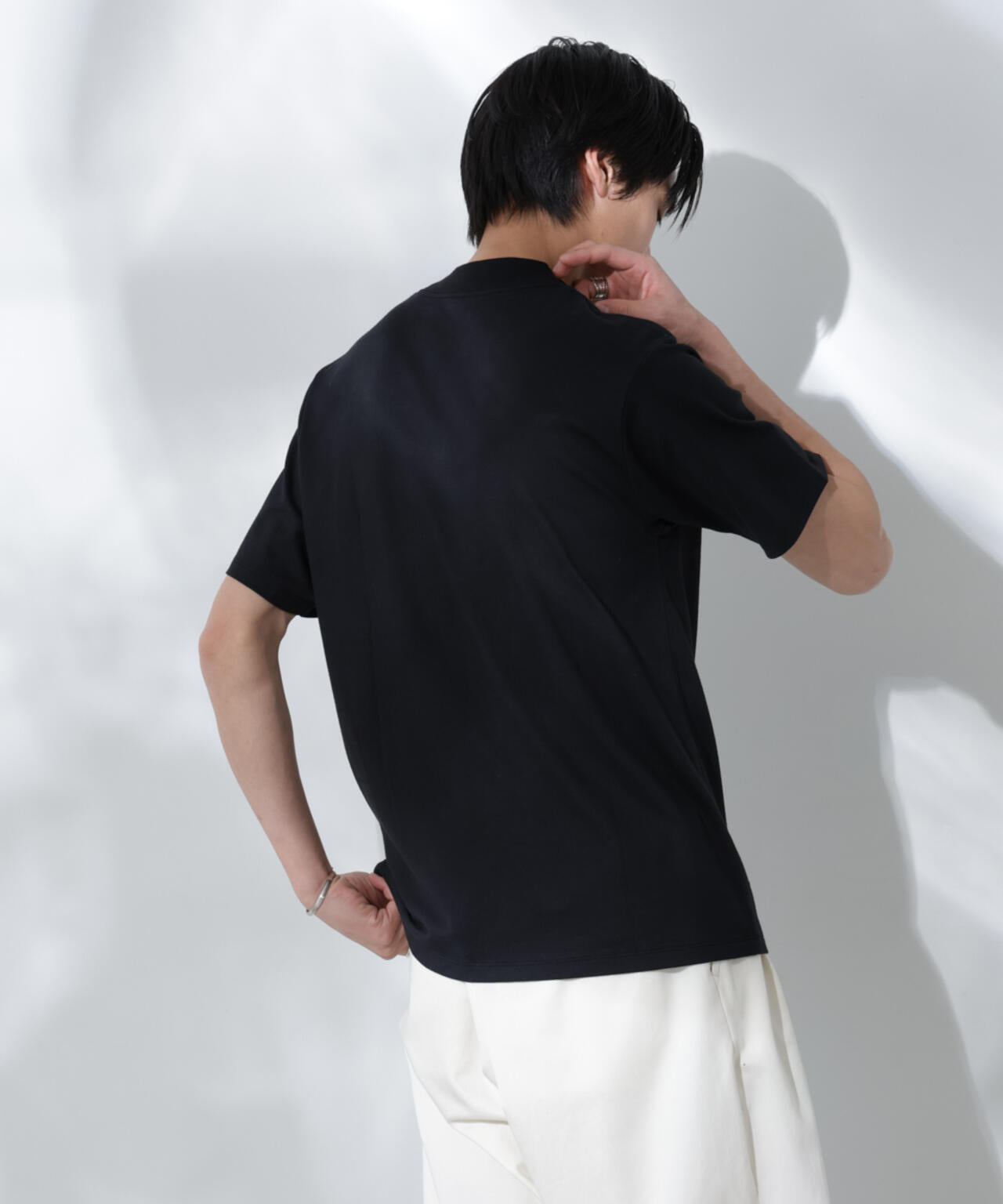 Anti Soaked(R) 汗染み防止 モックネックレギュラーシルエットTシャツ