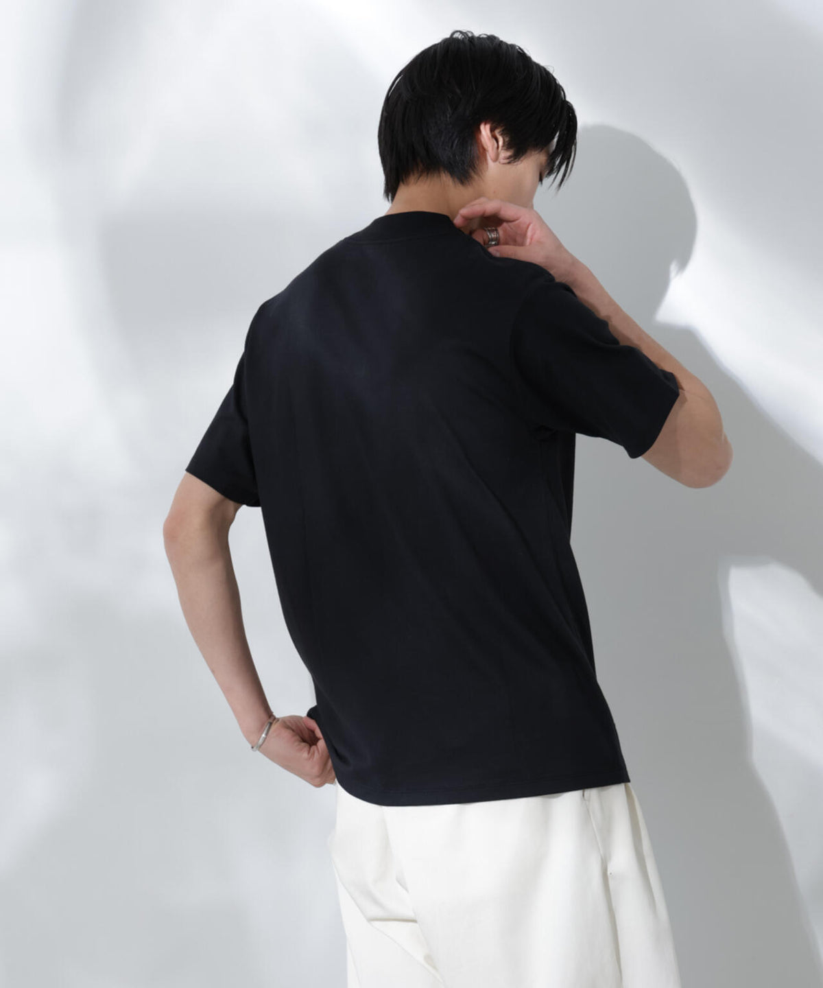 Anti Soaked(R) 汗染み防止 モックネックレギュラーシルエットTシャツ