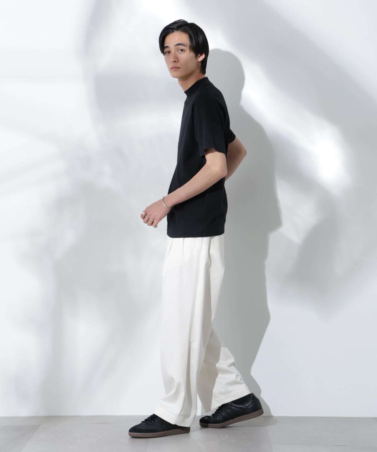 Anti Soaked(R) 汗染み防止 モックネックレギュラーシルエットTシャツ