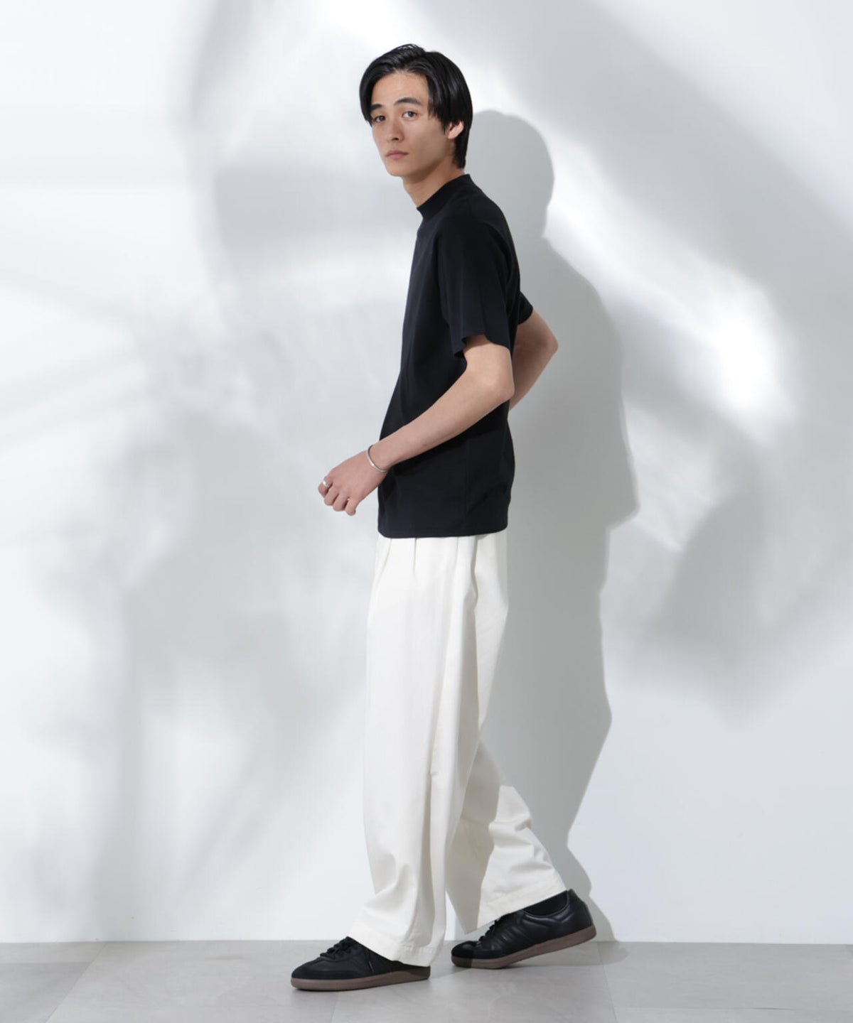 Anti Soaked(R) 汗染み防止 モックネックレギュラーシルエットTシャツ