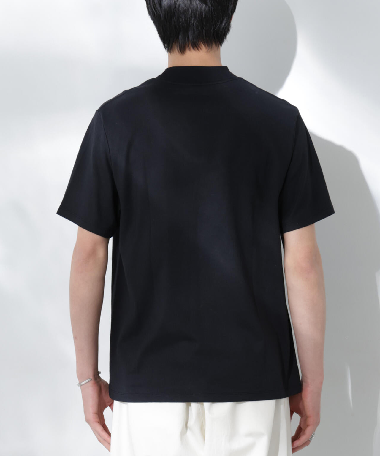 Anti Soaked(R) 汗染み防止 モックネックレギュラーシルエットTシャツ