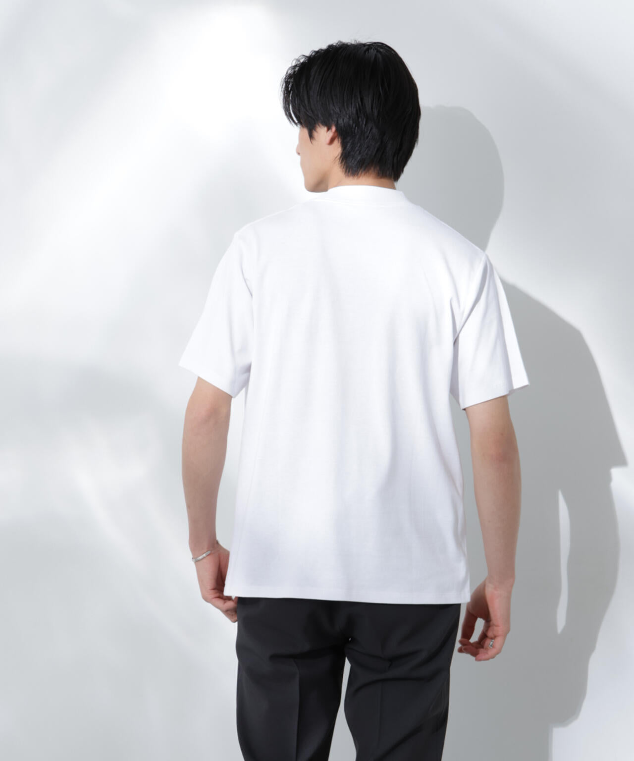 Anti Soaked(R) 汗染み防止 モックネックレギュラーシルエットTシャツ