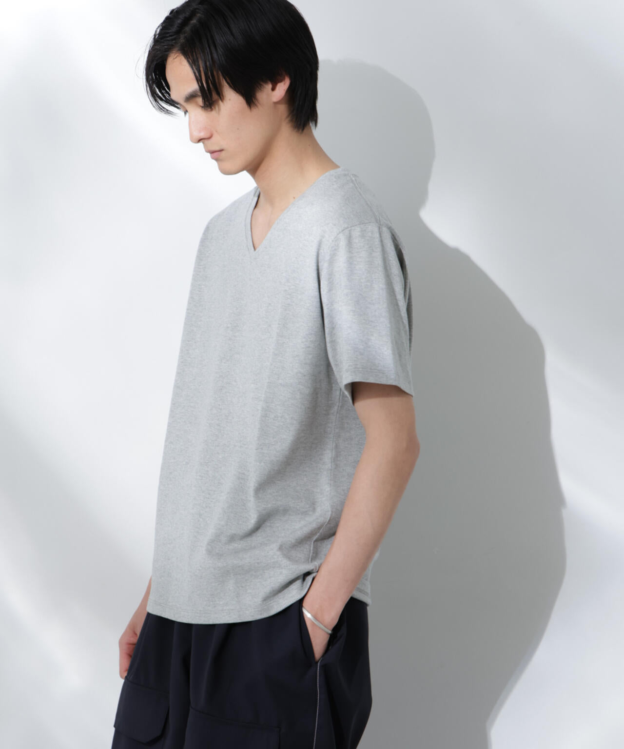 WEB限定/Anti Soaked(R) 汗染み防止 Vネック レギュラーシルエットTシャツ
