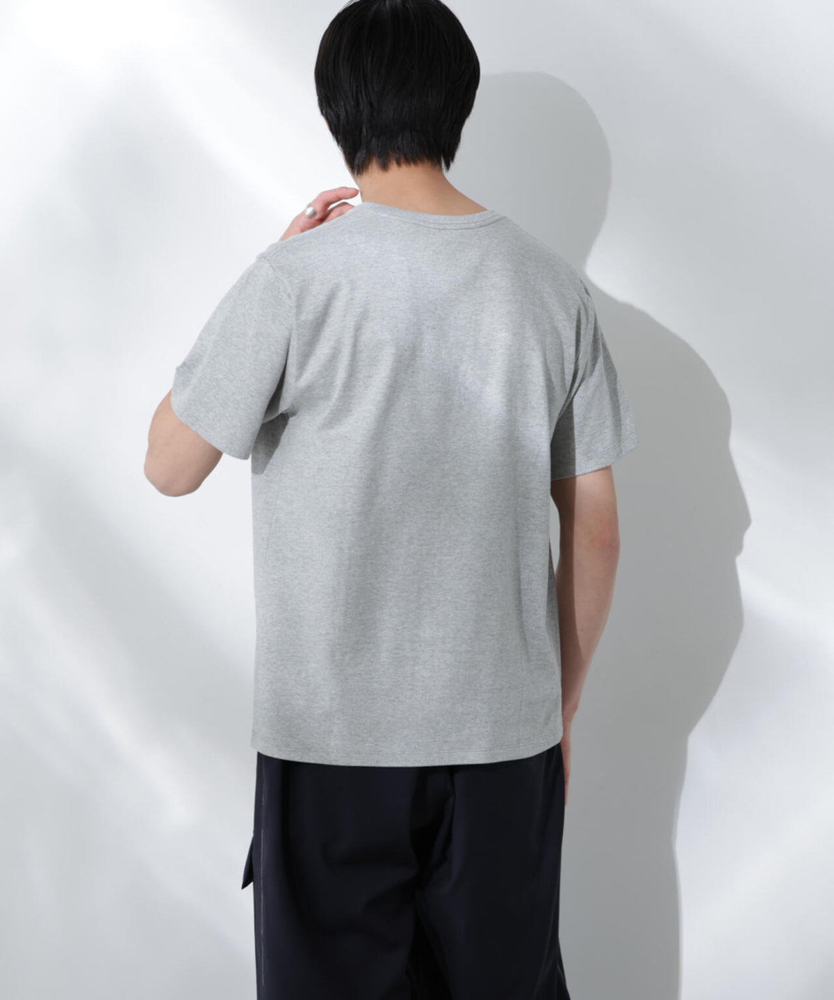 WEB限定/Anti Soaked(R) 汗染み防止 Vネック レギュラーシルエットTシャツ