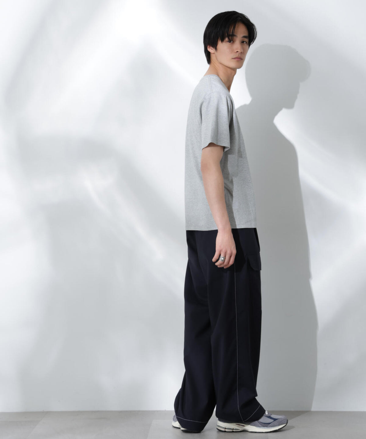 WEB限定/Anti Soaked(R) 汗染み防止 Vネック レギュラーシルエットTシャツ