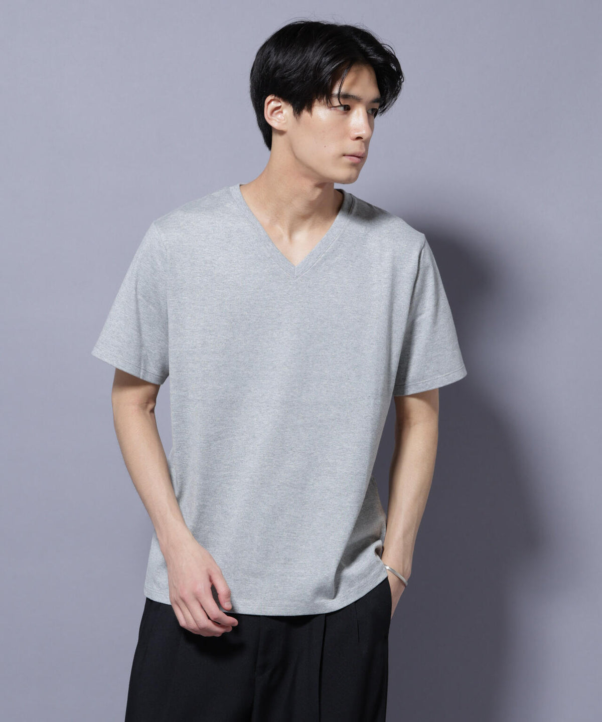 WEB限定/Anti Soaked(R) 汗染み防止 Vネック レギュラーシルエットTシャツ