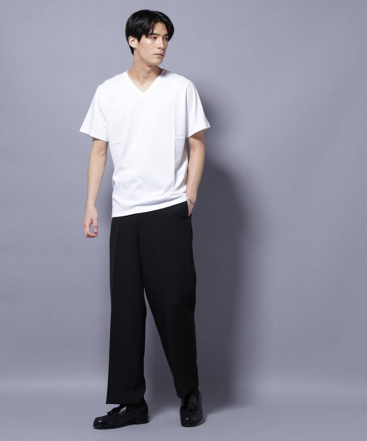 WEB限定/Anti Soaked(R) 汗染み防止 Vネック レギュラーシルエットTシャツ