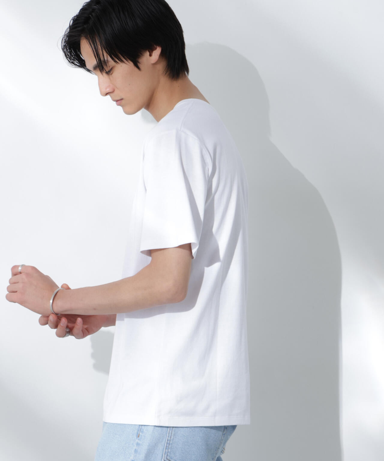 WEB限定/Anti Soaked(R) 汗染み防止 Vネック レギュラーシルエットTシャツ