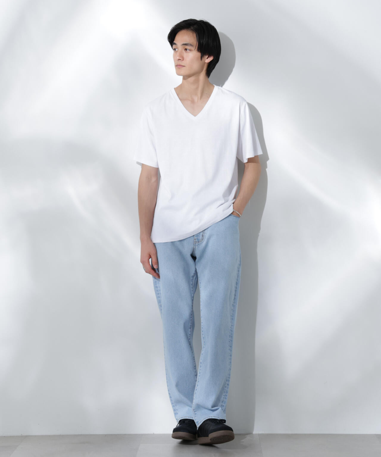 WEB限定/Anti Soaked(R) 汗染み防止 Vネック レギュラーシルエットTシャツ