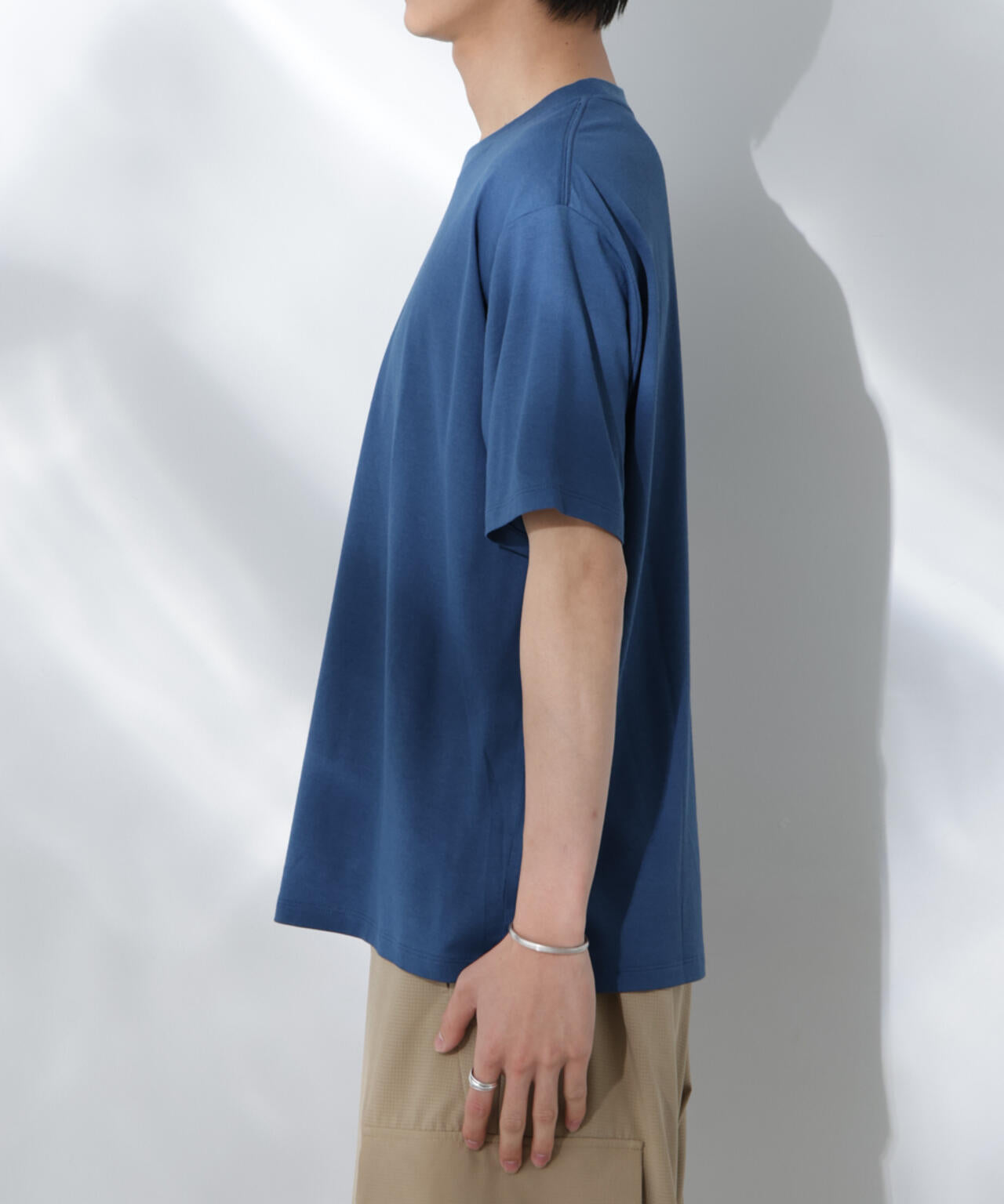 Anti Soaked(R)汗染み防止 De Light ミドルシルエットTシャツ