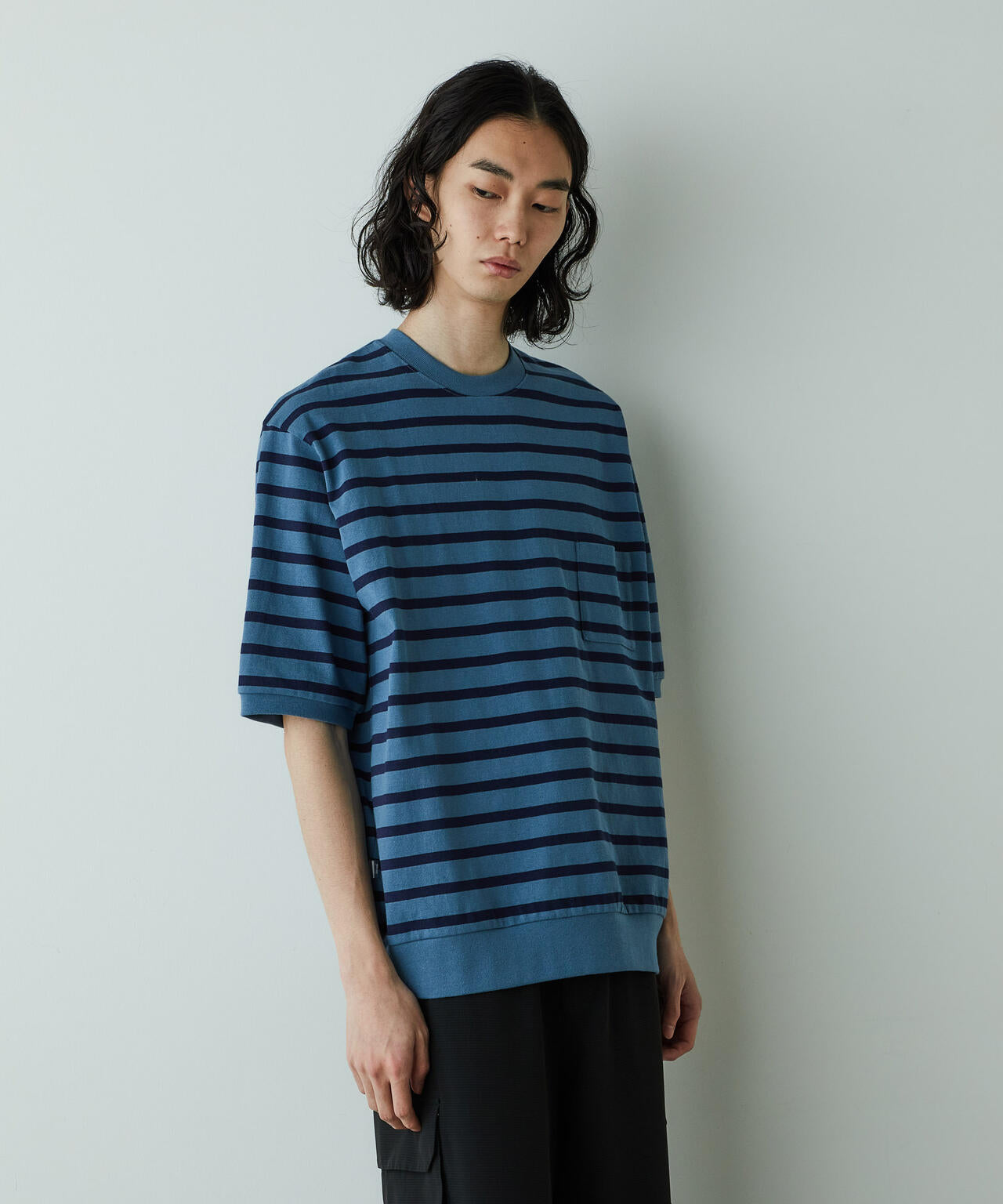 「HOTEL PALACE」オテルパラス ドライタッチバスクボーダールーズシルエットTシャツ