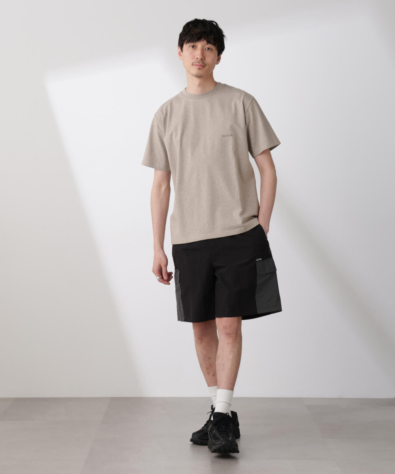 b4416595-74fa-527a-81ef-d04854035c5d_Image