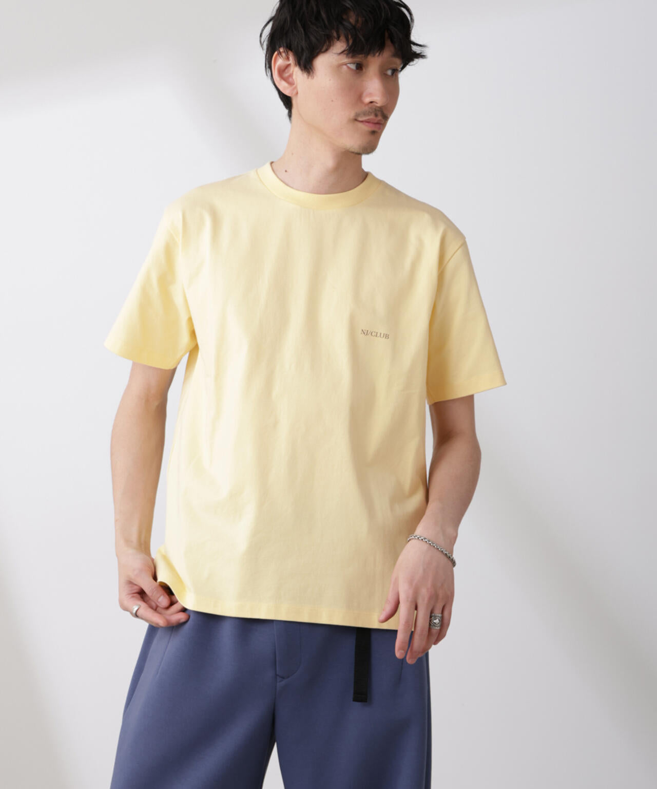 「NJ/CLUB」 ISLANDCLUBプリント Tシャツ