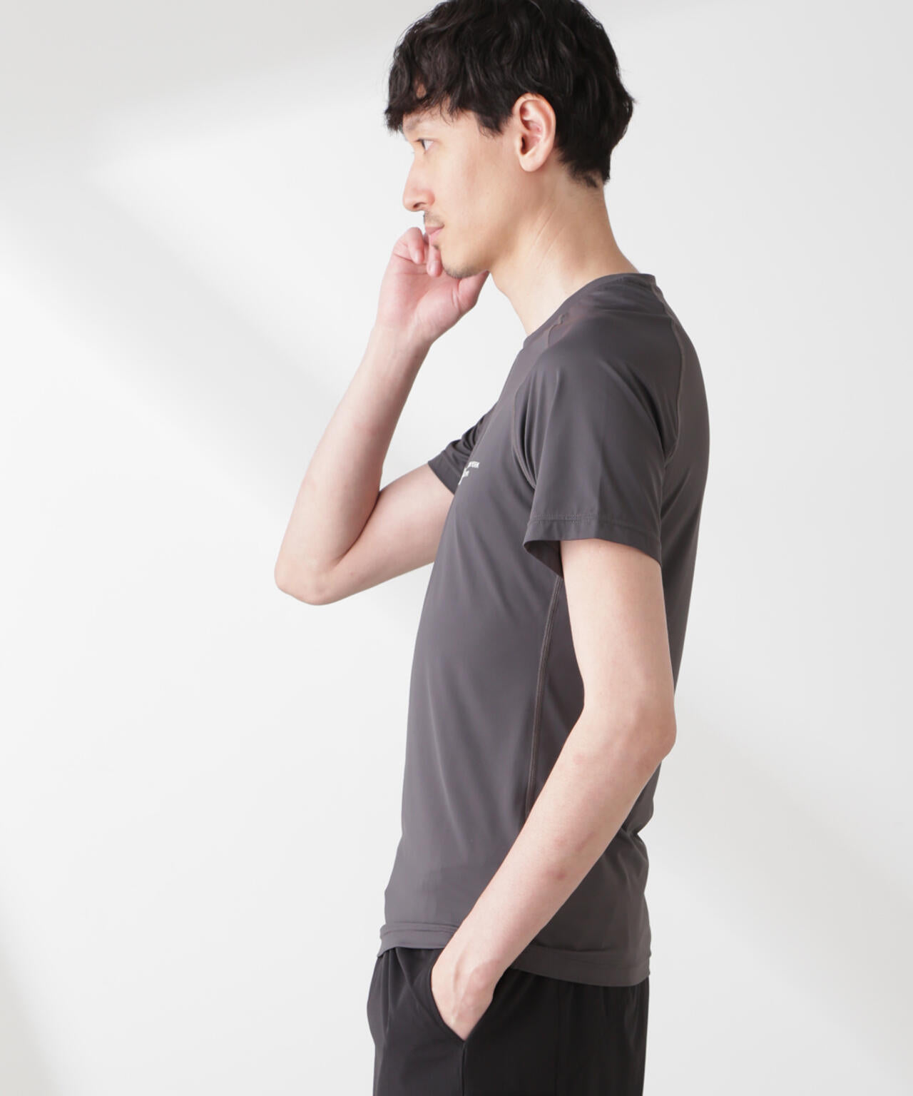 「EVERLAST」 ジャストフィット GYM Tシャツ