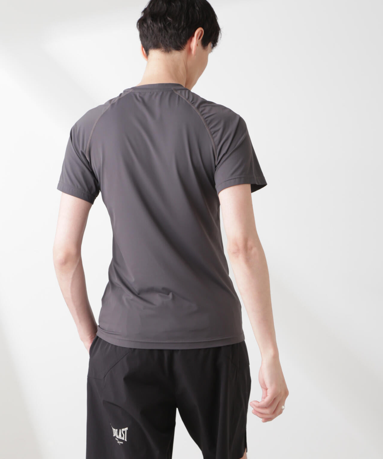 「EVERLAST」 ジャストフィット GYM Tシャツ