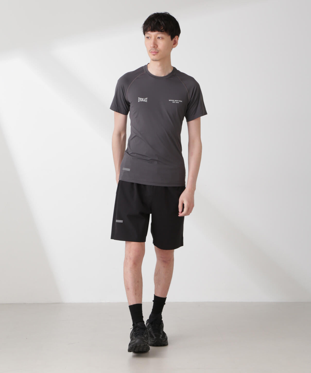 「EVERLAST」 ジャストフィット GYM Tシャツ