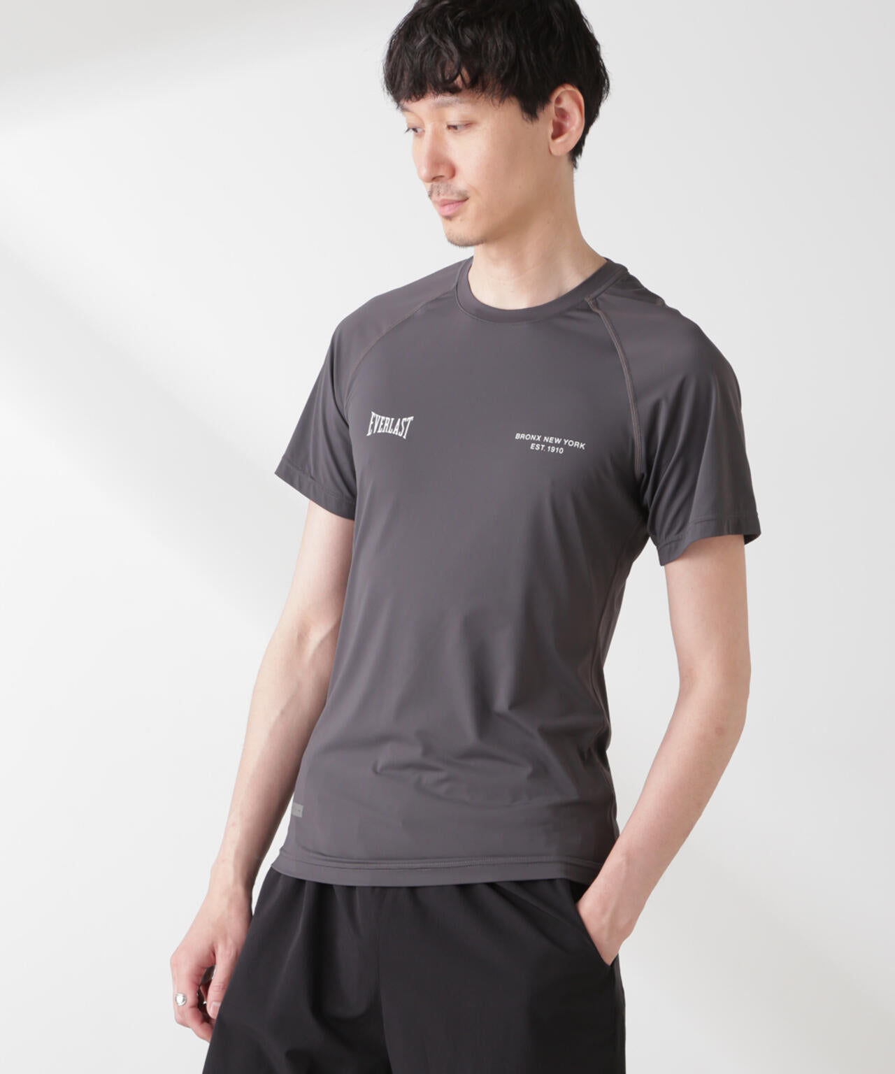 「EVERLAST」 ジャストフィット GYM Tシャツ