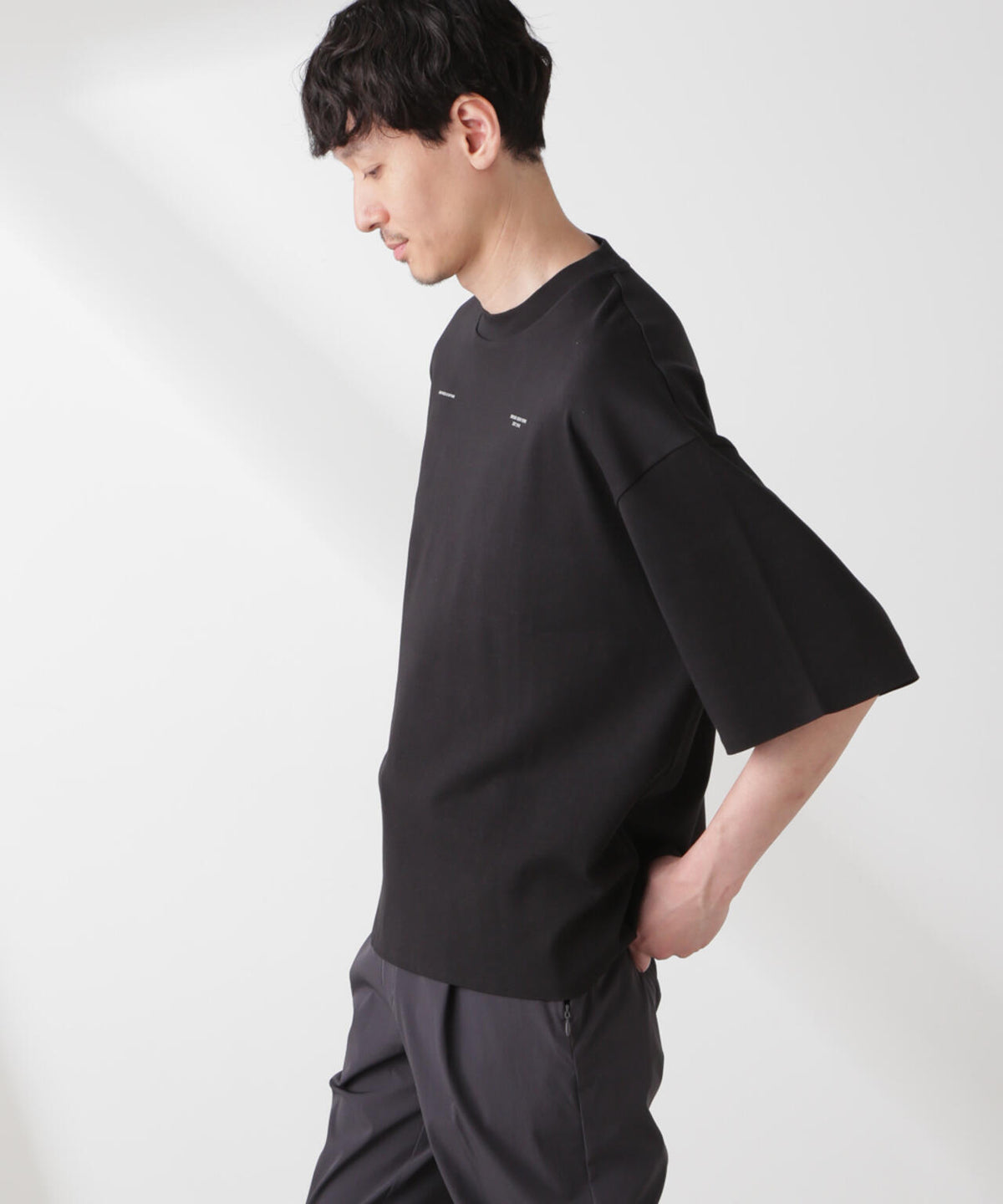 「EVERLAST」 アンチスメル リラックスフィット プリントTシャツ