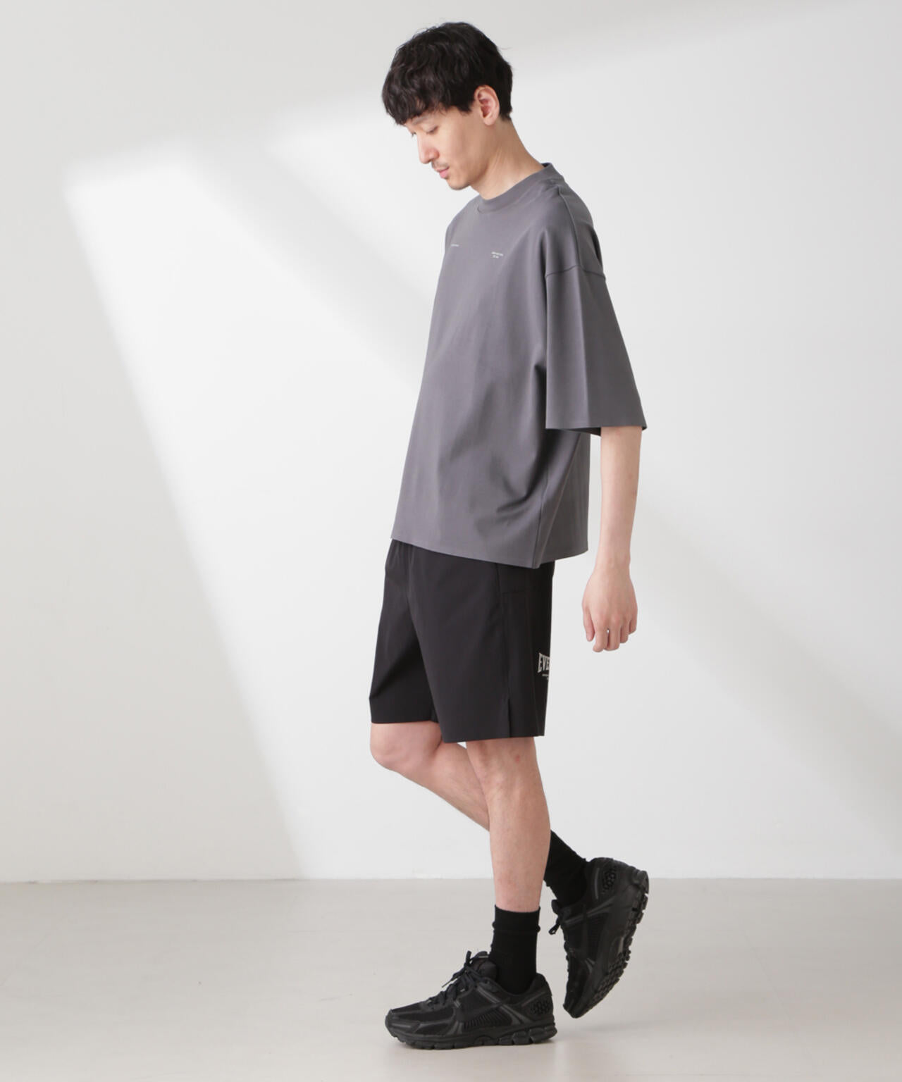 「EVERLAST」 アンチスメル リラックスフィット プリントTシャツ