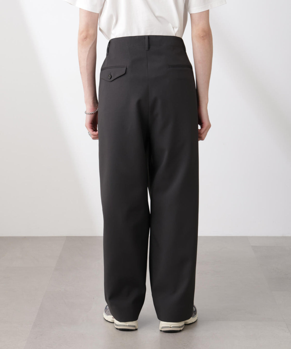 「SOIGNE」ECOPET(R)×AEROツイルストレッチチノスラックス
