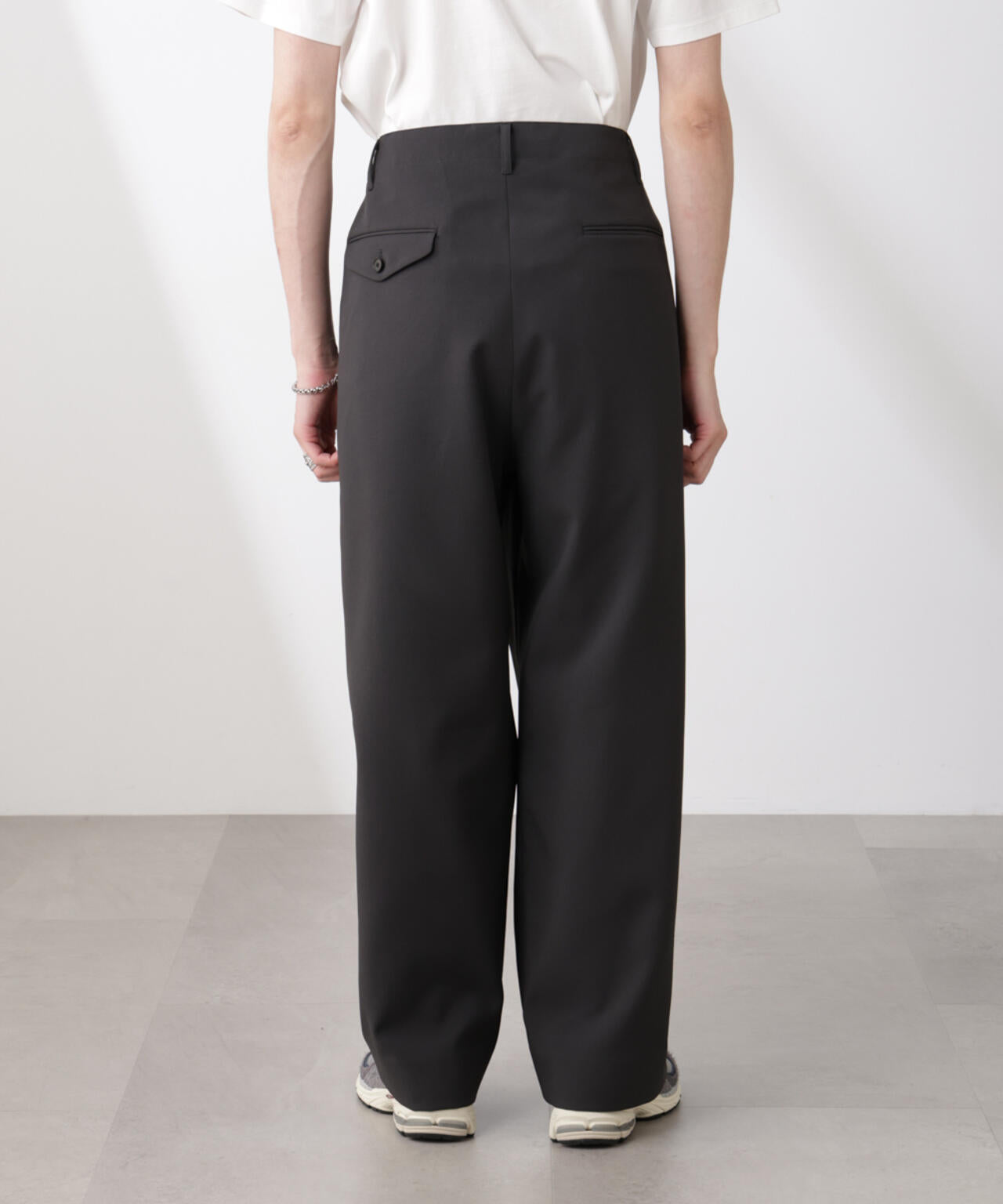「SOIGNE」ECOPET(R)×AEROツイルストレッチチノスラックス