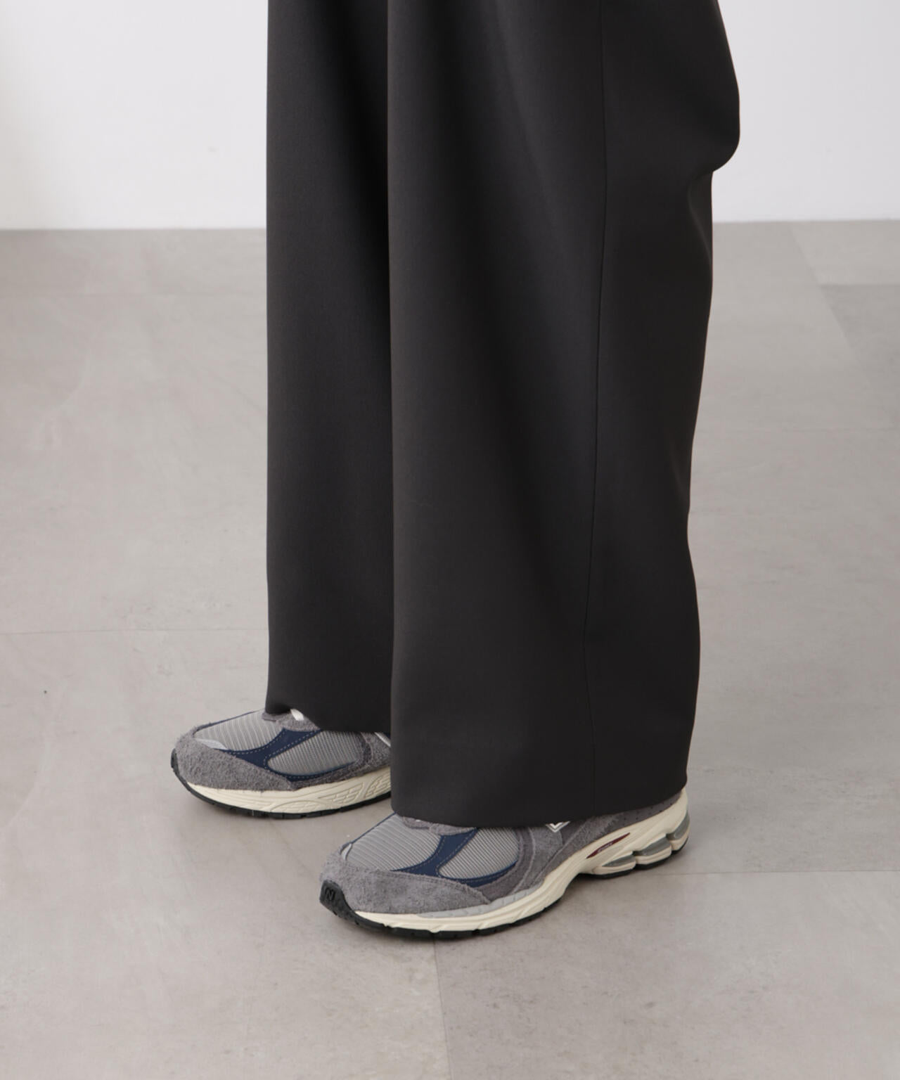 「SOIGNE」ECOPET(R)×AEROツイルストレッチチノスラックス
