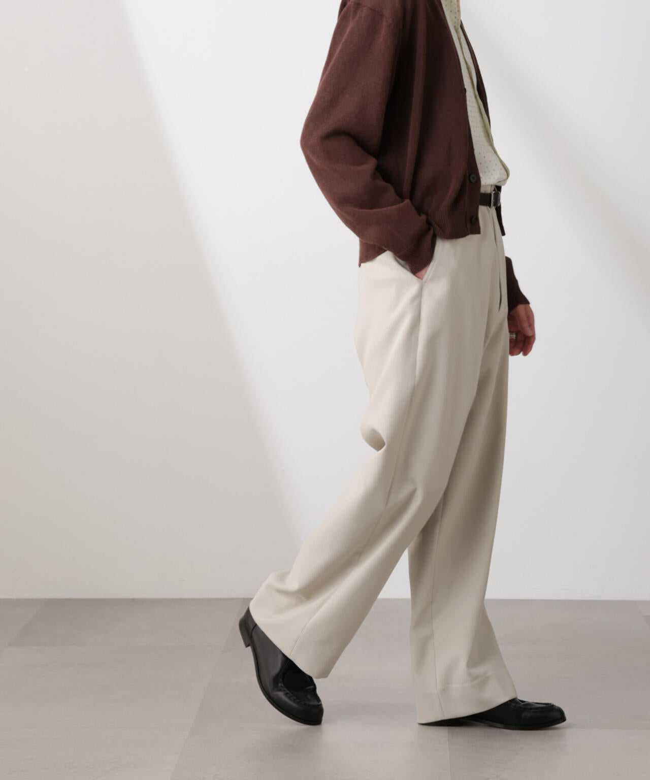 「SOIGNE」ECOPET(R)×AEROツイルストレッチチノスラックス