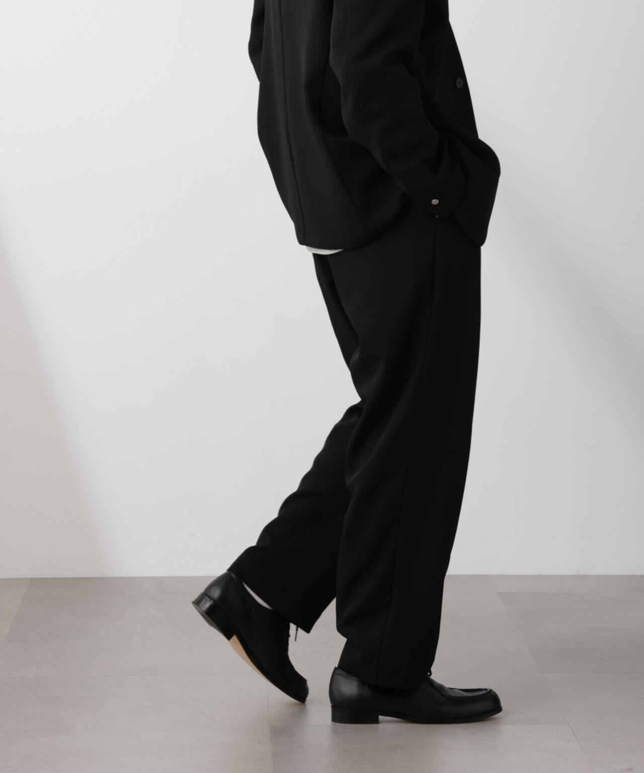 b4db3adf-19ae-543f-aac4-5661ff1b8ad7_Image