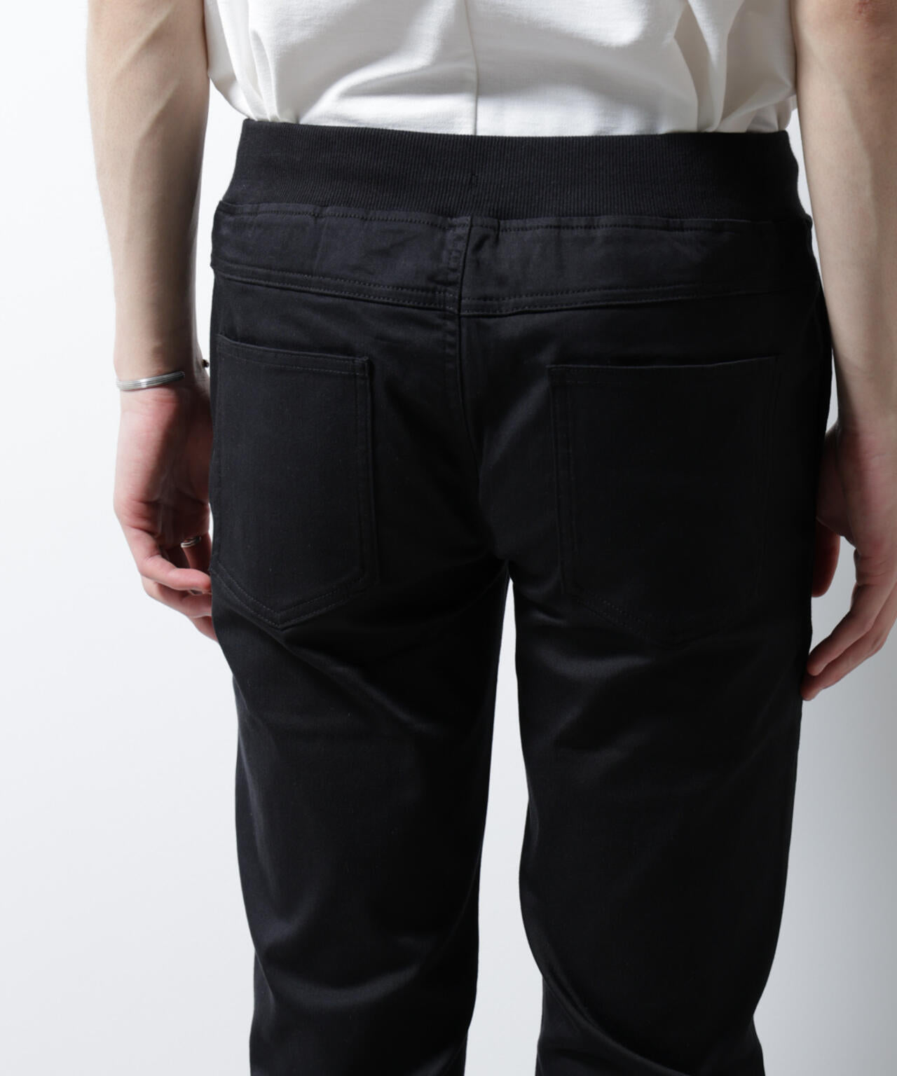 af4cf505-46b4-5657-aba8-f17946c2a382_Image