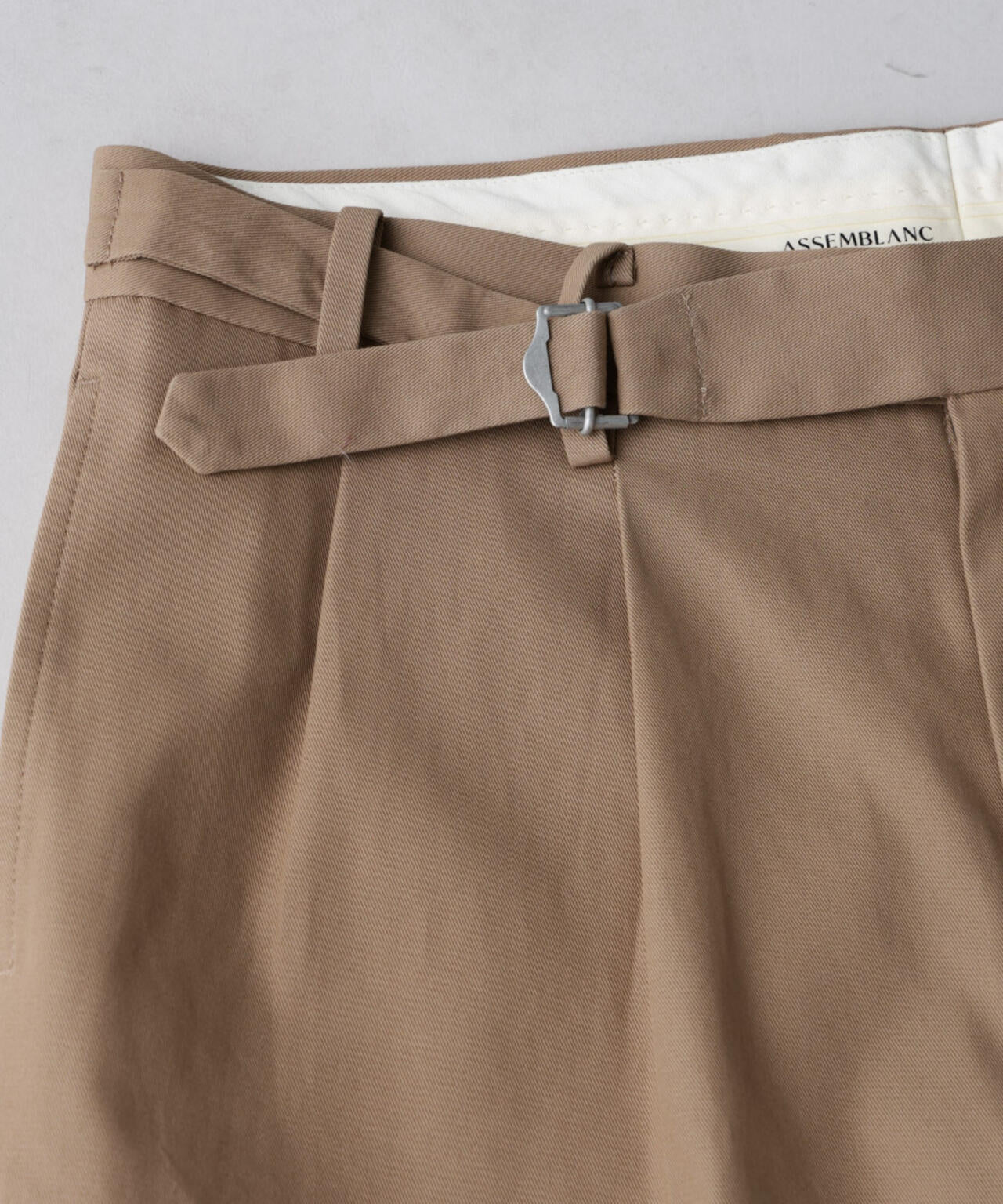 b5c9c9c9-58bc-531e-9c6e-b6abcdeaf7ad_Image