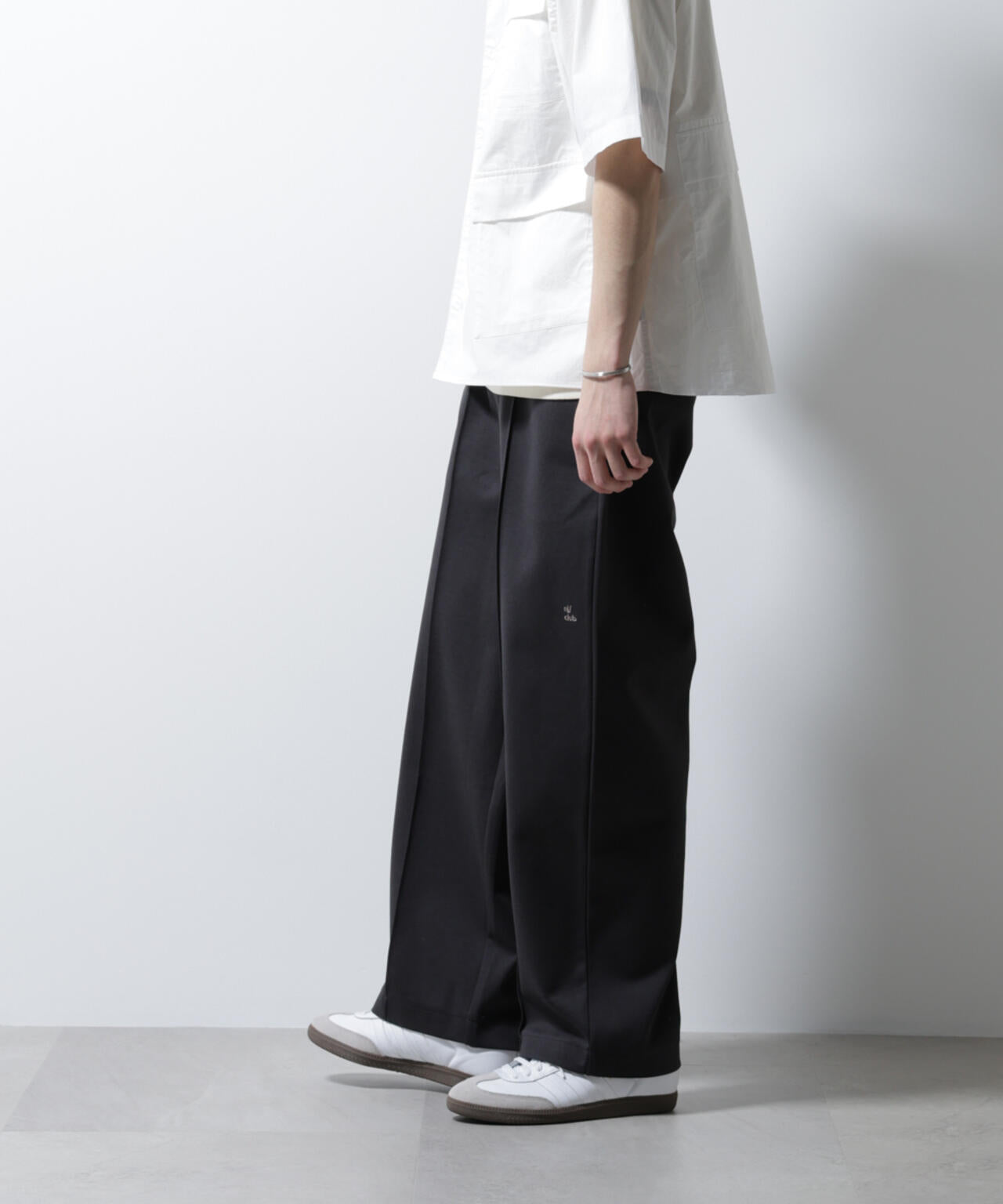 072411ca-d802-5a4a-b9ab-ac6445887f34_Image