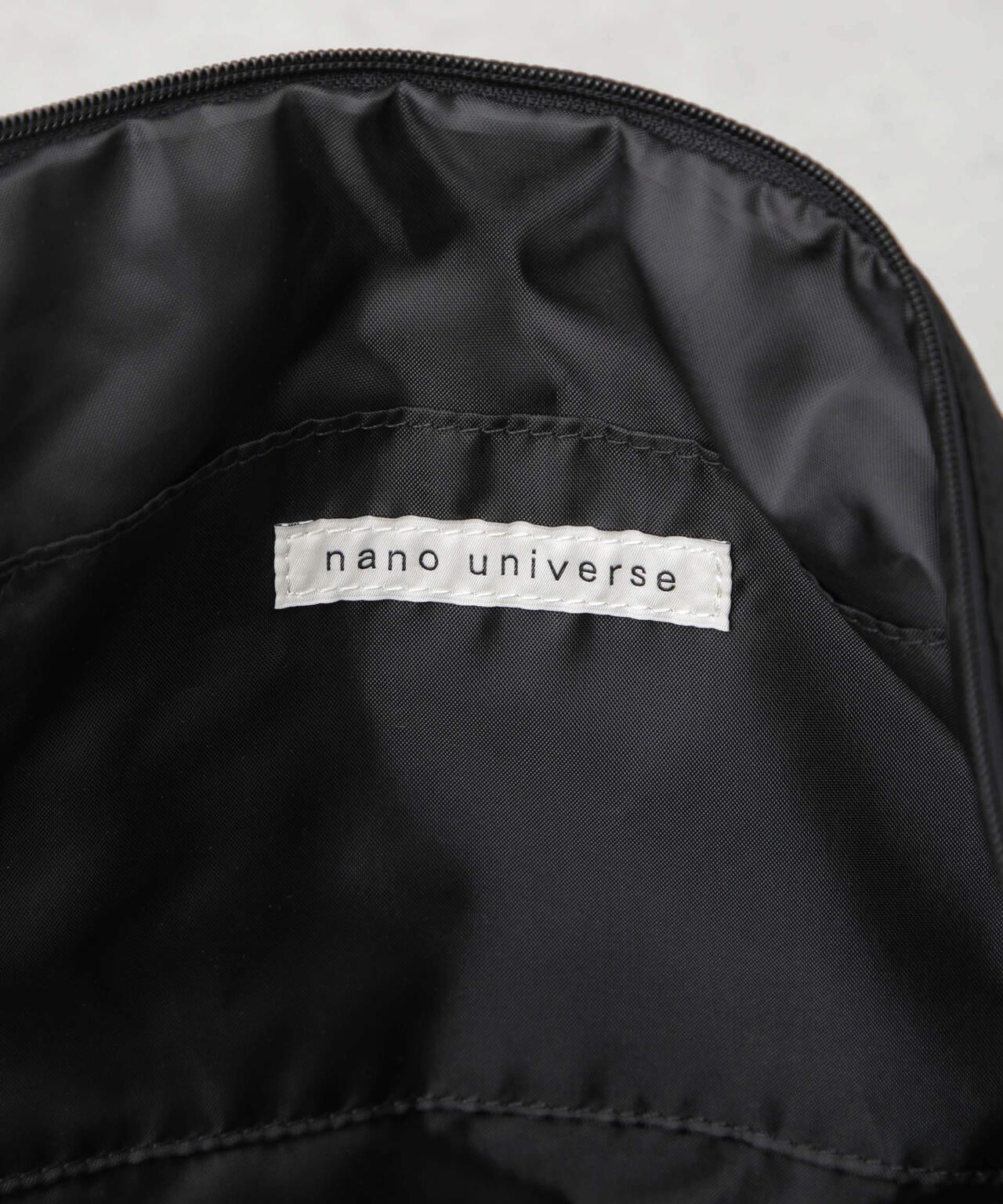 「NJ/CLUB」中綿ハーフムーンショルダーバッグ