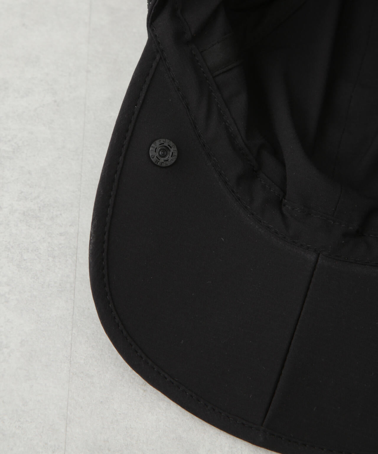 「NJ/CLUB」 エアーパッカブル キャップ