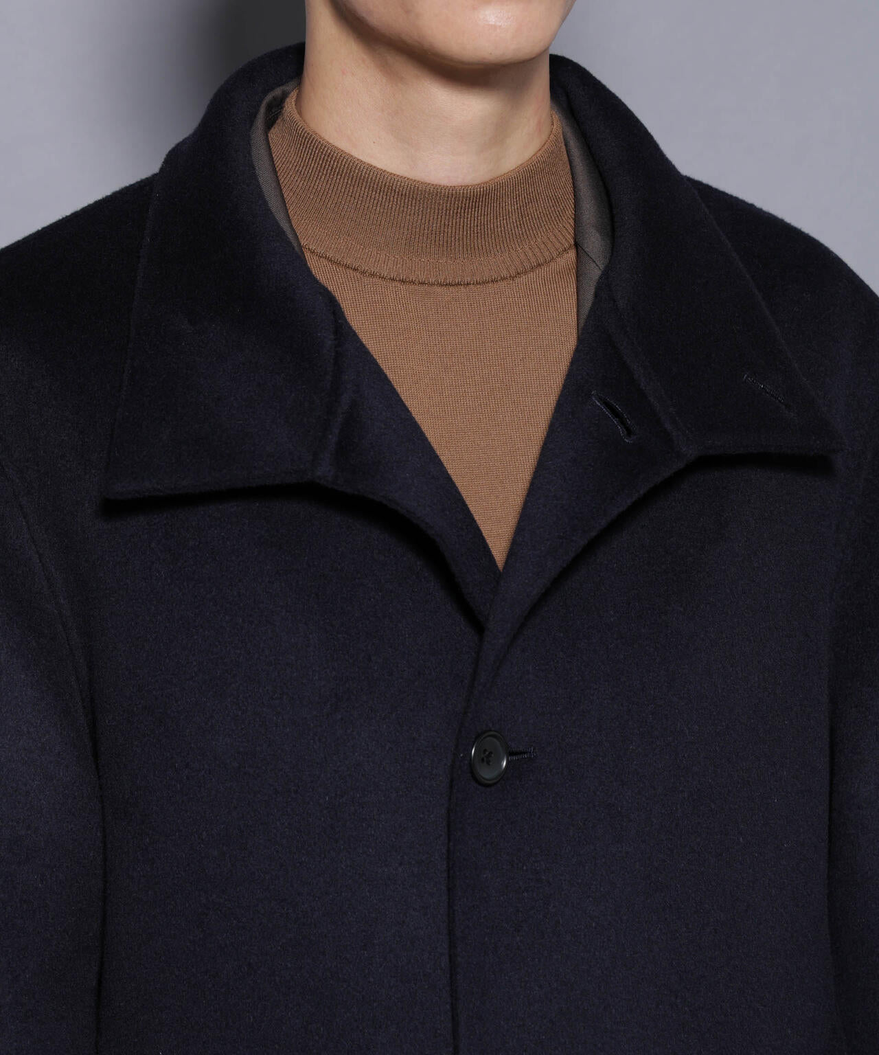 ウールリバースタンドベルテッドコート
