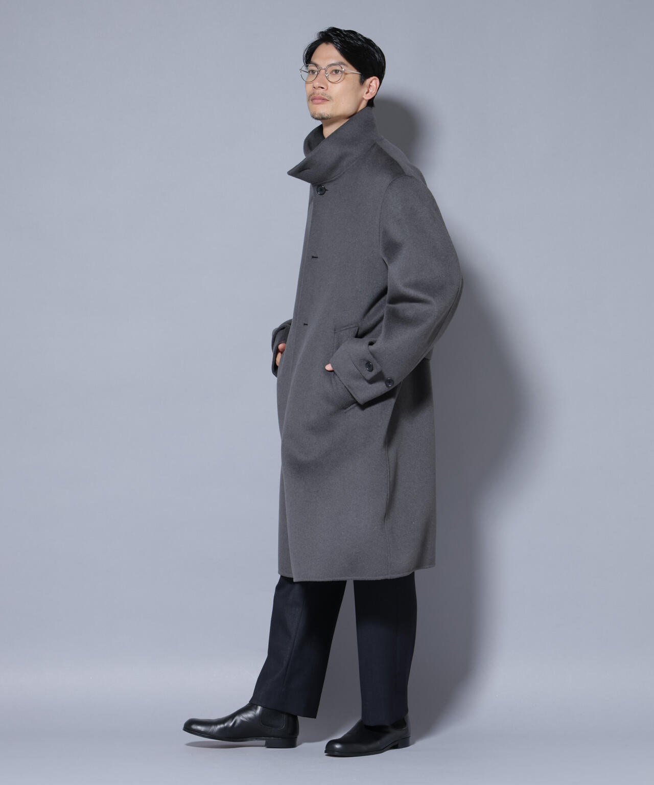 ウールリバースタンドベルテッドコート