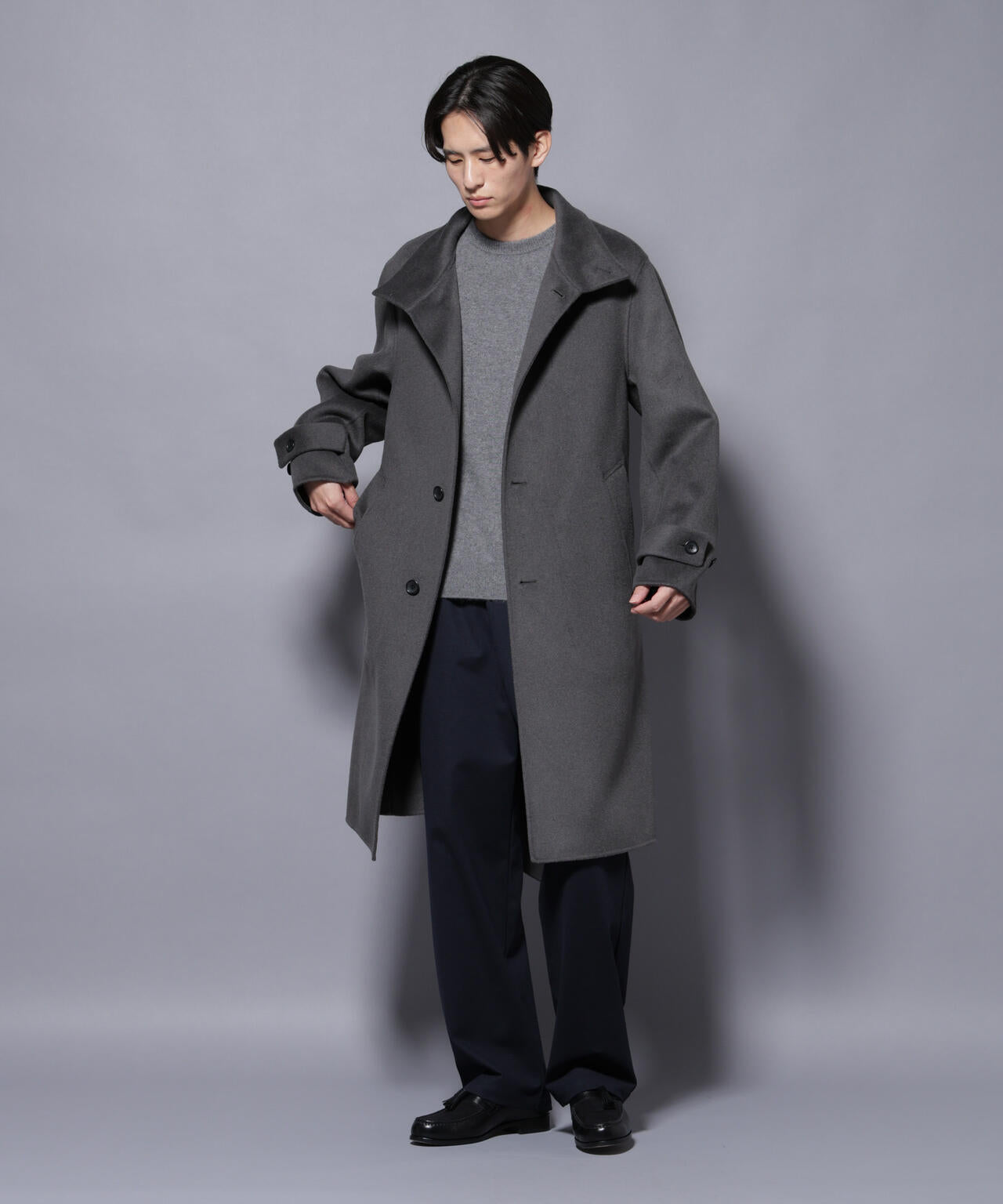 ウールリバースタンドベルテッドコート