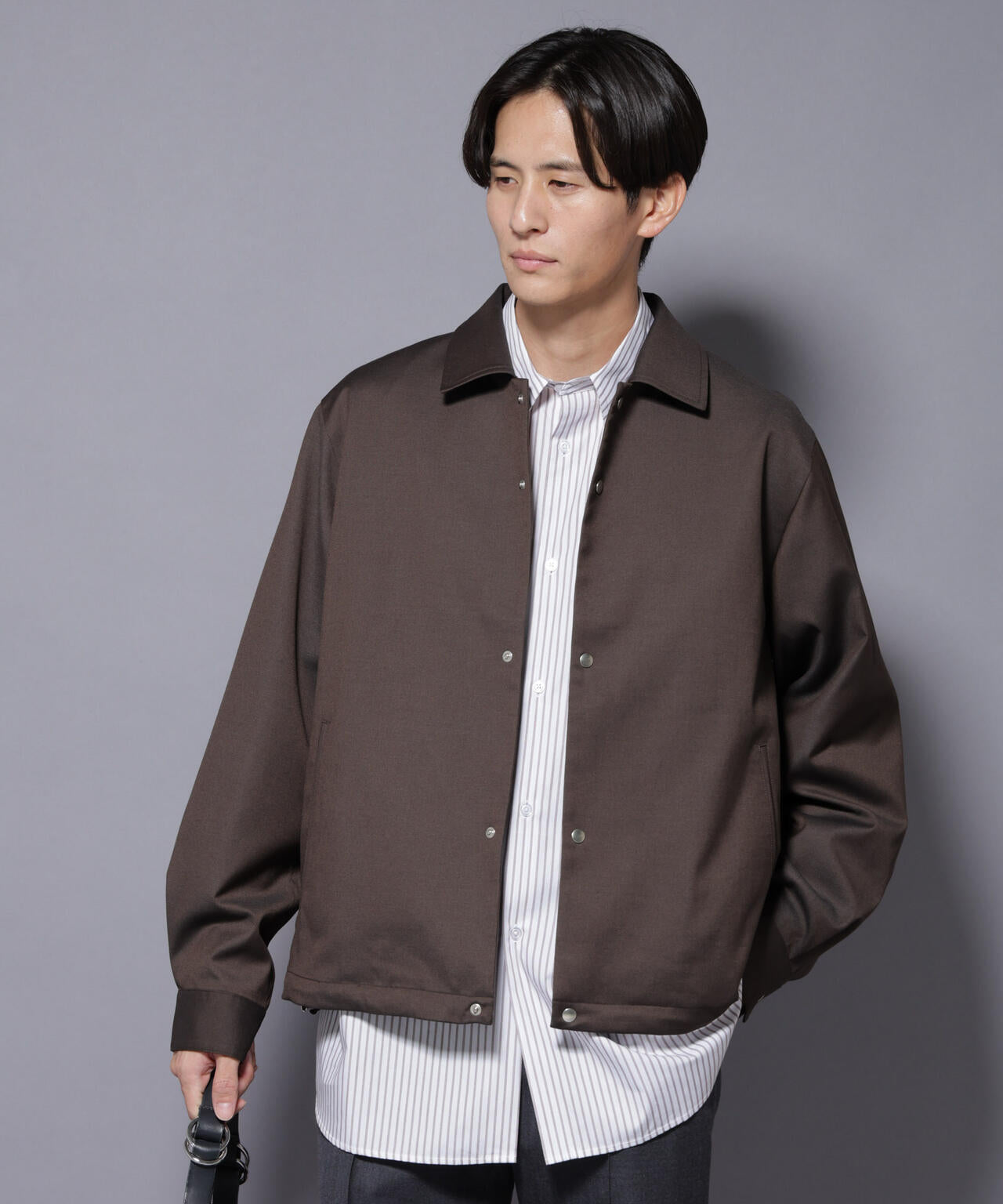 DELEGANTE エアリーサキソニーコーチジャケット