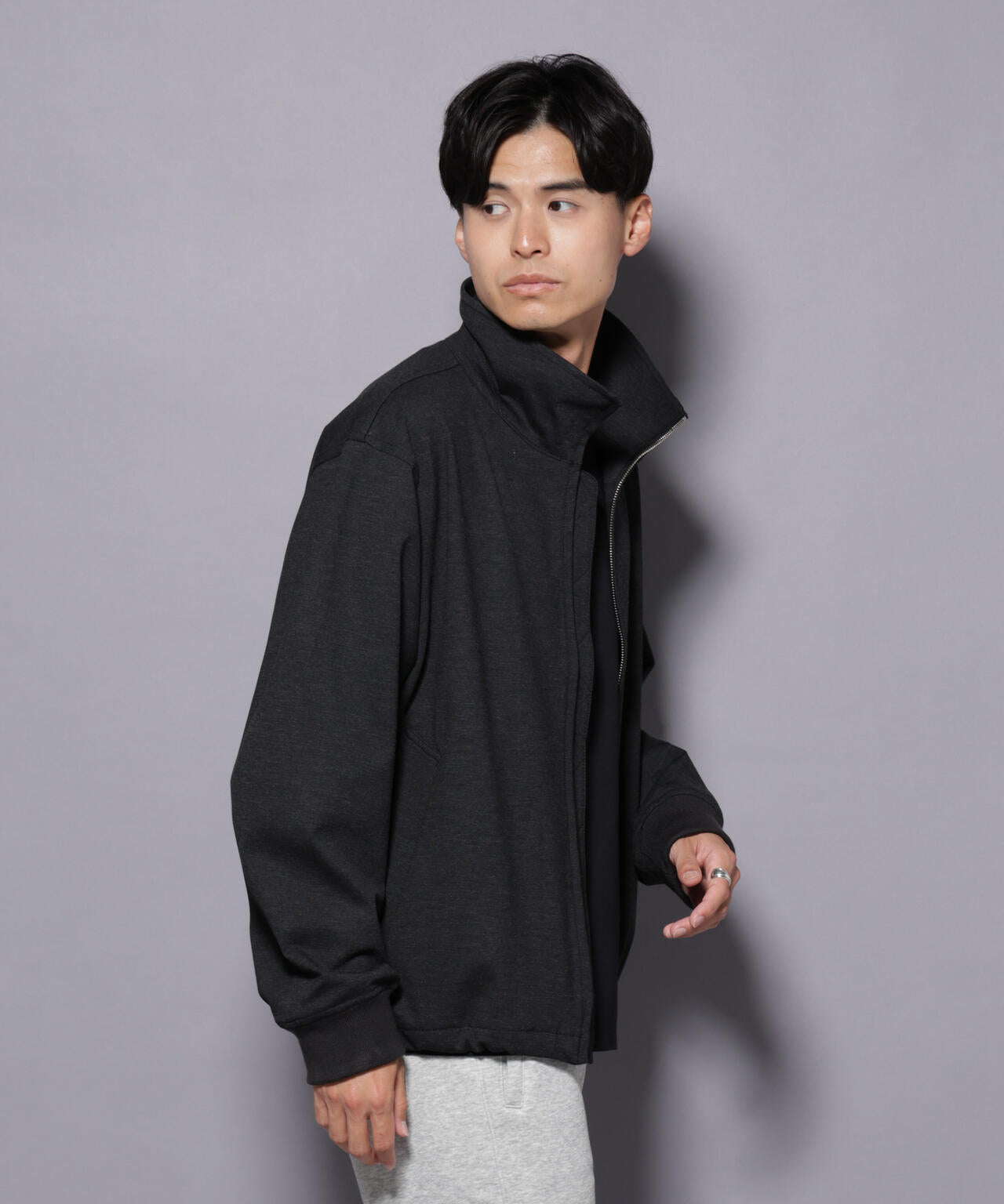 DELEGANTE TECH+ バルーンブルゾン