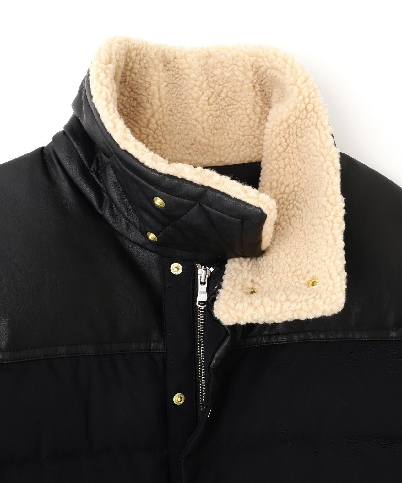 「西川ダウン(R)」ボアカラーサージショートダウン