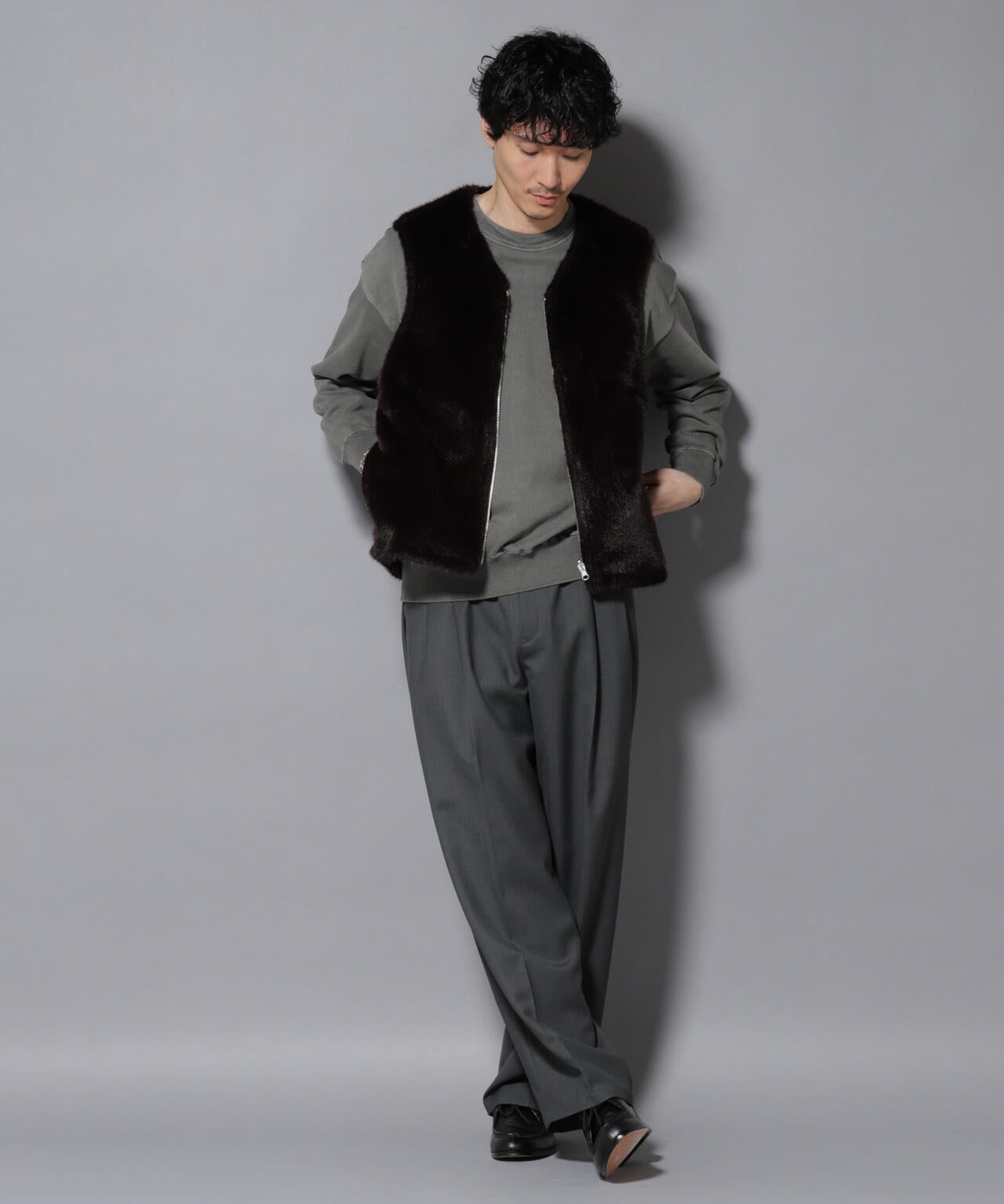 「西川ダウン(R)」 FUSIONSYSTEMフェイクファーベスト