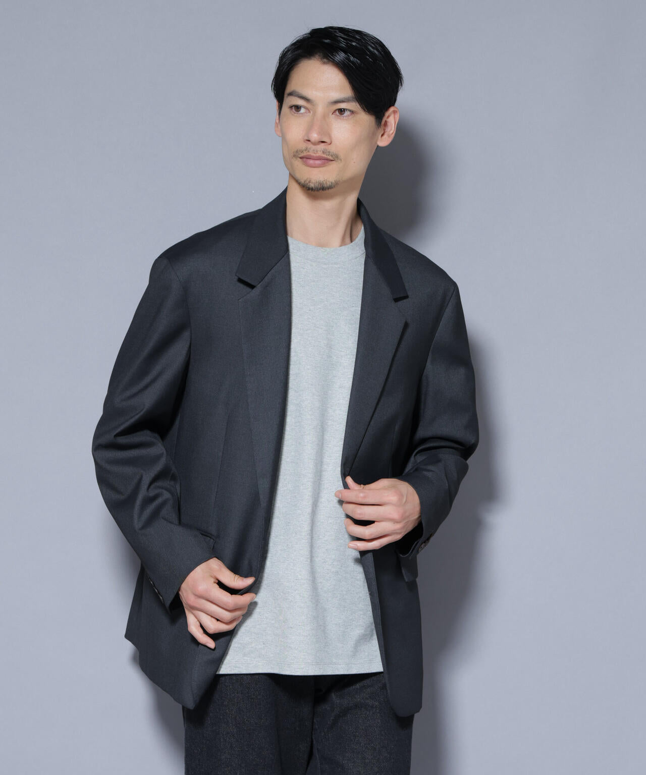 DELEGANTEエアリーサキソニー グリッターストライプテーラードジャケット(セットアップ可)